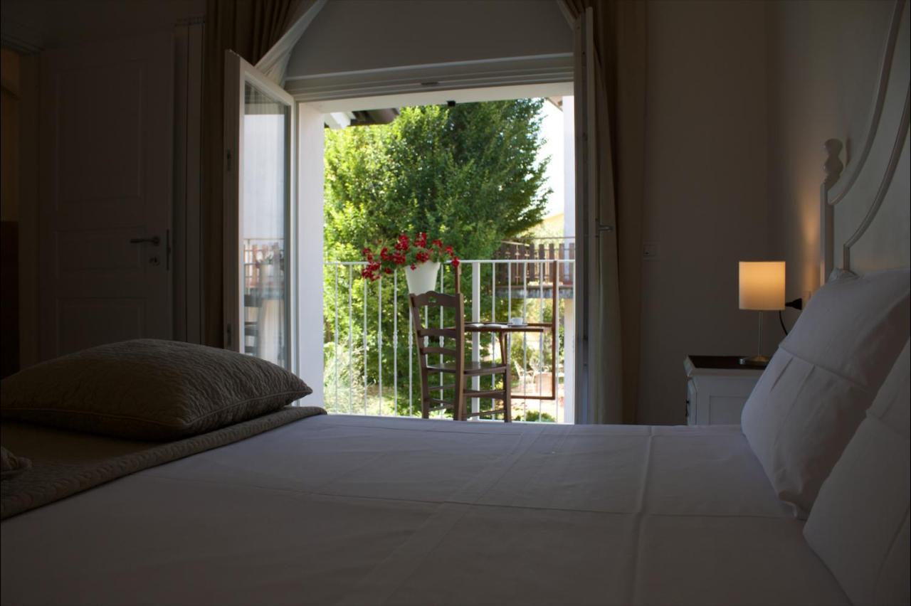 Casa Speri Bed & Breakfast Peschiera del Garda Exterior photo